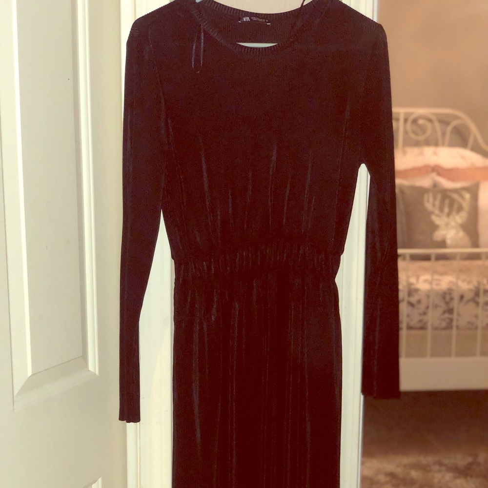 Zara maxi dress only worn a few times